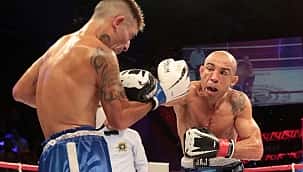 José Aldo estreia com vitória no boxe e mira luta contra Mayweather