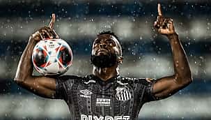 Mendoza faz no fim e salva o Santos de derrota para o Santo André no Paulistão