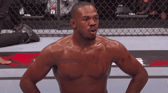 VÍDEO: assista todos os nocautes e finalizações de Jon Jones no UFC