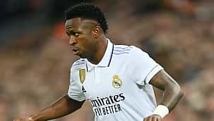 Vini Jr encanta Ancelotti: "O jogador mais decisivo do mundo"