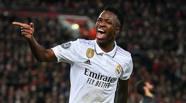 Vini Jr faz dois e Real Madrid vence o Liverpool após virada histórica na Champions