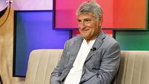 Após demissão da Globo, Cléber Machado assina com a Record e vai narrar finais do Paulistão