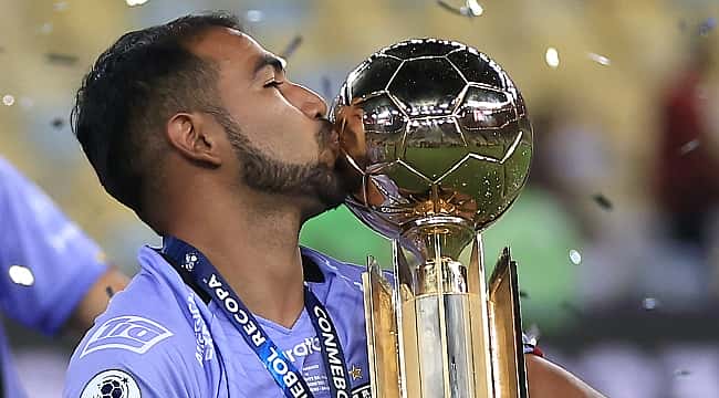 As melhores imagens do título da Recopa do Independiente Del Valle sobre o Flamengo
