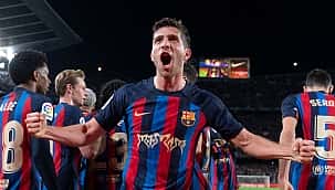 Barcelona vence o Real Madrid de virada e se aproxima do título espanhol