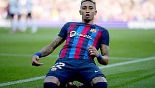 Barcelona vence Valencia com gol de Raphinha e lidera o Campeonato Espanhol com folga