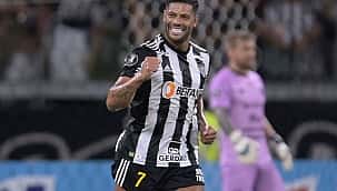 Com Paulinho e Hulk inspirados, Atlético vence Carabobo e avança à 3ª fase da Libertadores