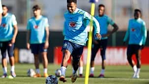 Ederson e Rodrygo veem Ancelotti perto do Brasil