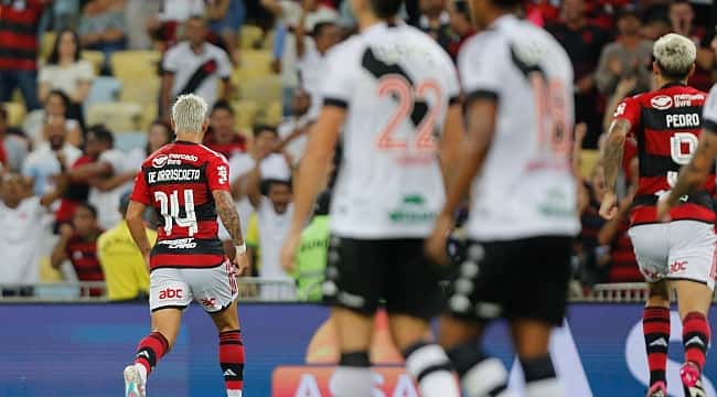 Flamengo vence Vasco por 3 x 2 no jogo de ida da semifinal do Carioca