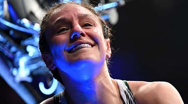 UFC 285: Alexa Grasso finaliza Valentina Shevchenko, faz história e é campeã peso-mosca