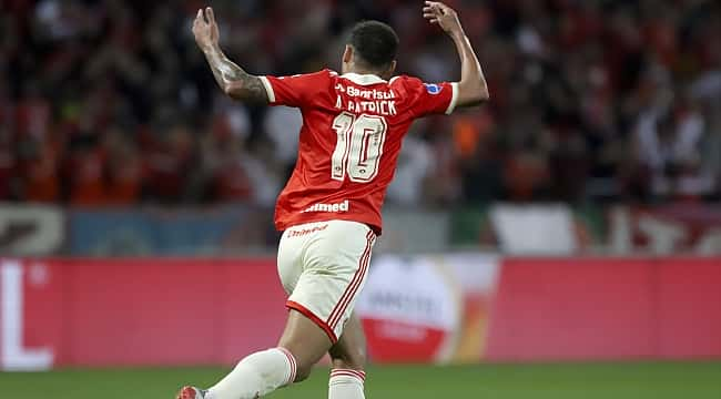 Com dois gols de Alan Patrick, Internacional vence o CSA pelo jogo de ida da Copa do Brasil