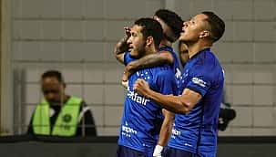 Cruzeiro marca no fim, vence o Náutico e se classifica para as oitavas de final da Copa do Brasil
