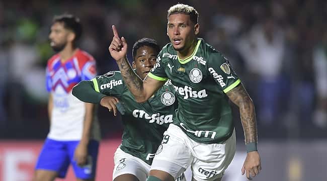 Palmeiras vira sobre o Cerro Porteño e conquista sua primeira vitória na Libertadores 2023