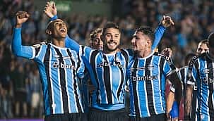 Suárez perde pênalti, mas Grêmio vence o Santos no retorno à Série A do Brasileirão 
