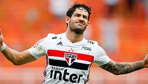 10 jogadores que atuaram por Corinthians e São Paulo