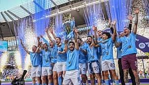 As melhores imagens do tri inglês do Manchester City 