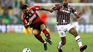 Flamengo não aproveita expulsão de Felipe Melo e 1º Fla-Flu da Copa do Brasil termina sem gols