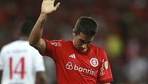 Inter deixa vitória escapar no fim e empata com o Nacional pela Libertadores