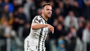 Juventus marca no último lance e busca empate com o Sevilla na semifinal da Europa League