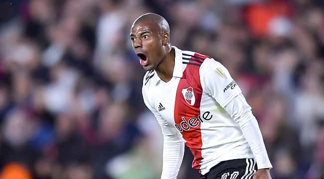 Visando mais reforços, Flamengo abre conversas por De la Cruz e se interessa por jogador do Remo 
