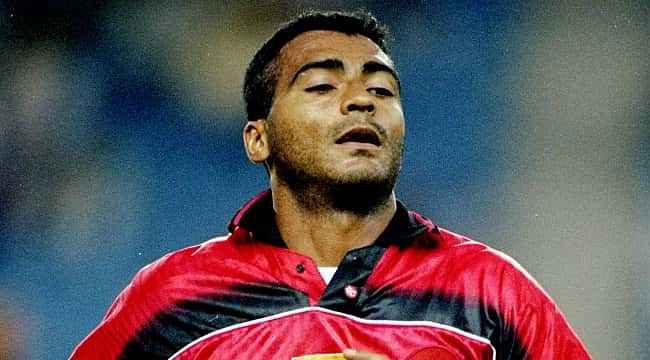 10 jogadores que atuaram por Flamengo e Vasco