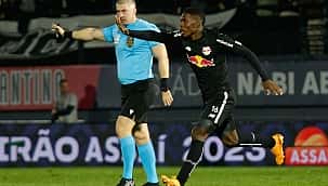 Com direito a 'olé', Red Bull Bragantino atropela o Flamengo de Sampaoli por 4 x 0 