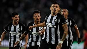 LDU x Botafogo: as prováveis escalações e onde assistir ao vivo