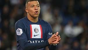 Mbappé diz que nunca discutiu renovação de seu contrato com o PSG, mas nega saída nesta janela