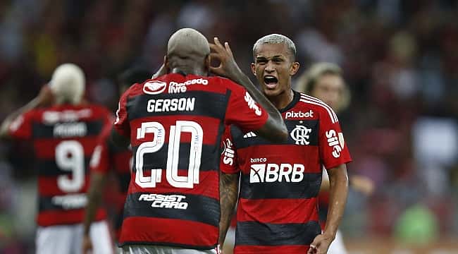 Meninos da base decidem, Flamengo vence o Racing e fica mais perto da classificação 