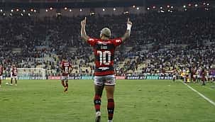 Seis jogadores que vestiram as camisas 10 de Flamengo e Santos