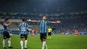 Suárez comunica ao Grêmio que pode se aposentar 