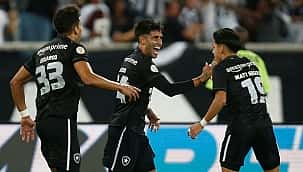 Botafogo vence Bragantino e sobra na tabela