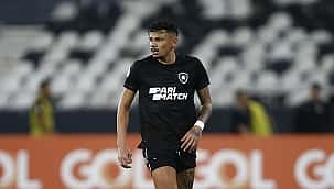 Botafogo x Coritiba: prováveis escalações e onde assistir ao vivo e de graça