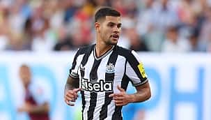 Bruno Guimarães joga partida amistosa com câmera no peito; assista