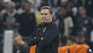 Com sequência positiva no Corinthians, Luxa lembra: "Há dois meses, não podia sair do hotel"