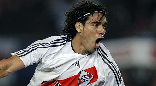 Confira 10 dos principais jogadores revelados pelo River Plate