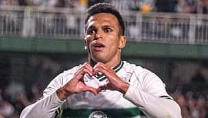 Coritiba bate o Flu e segue na luta contra o Z4