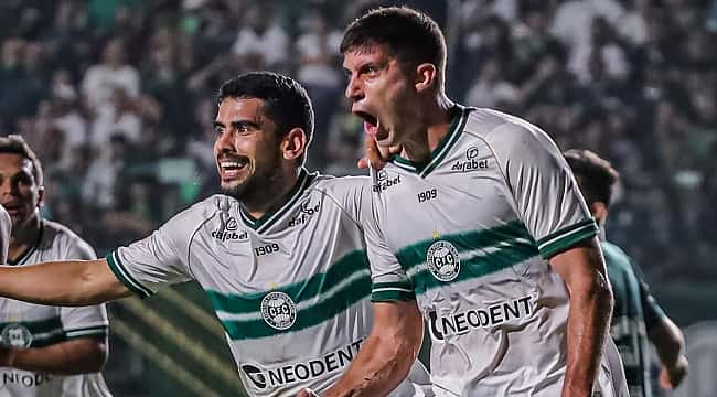 Coritiba bate o Goiás e conquista a primeira vitória no Brasileirão 2023