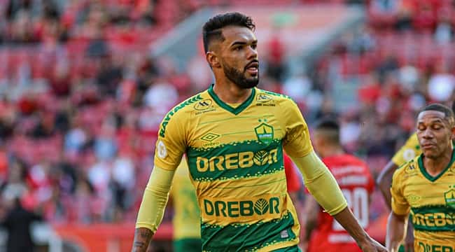 Cuiabá vence o Internacional no Beira-Rio