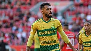 Cuiabá vence o Internacional no Beira-Rio