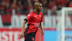 Em jogo com seis gols, Athletico-PR e Cruzeiro ficam no empate na Ligga Arena 