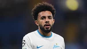 Flamengo oficializa proposta por Claudinho 