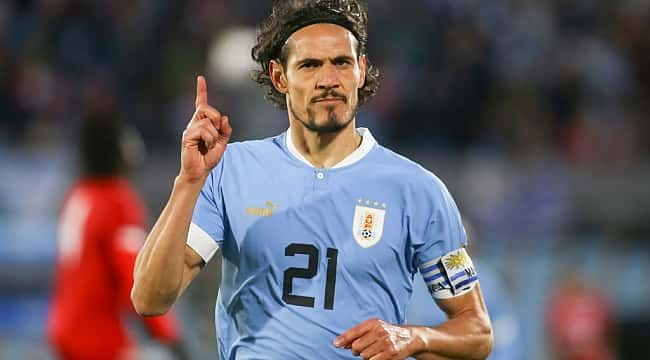 Jornal francês garante: Edinson Cavani disse sim ao Boca Juniors e vai jogar a Libertadores