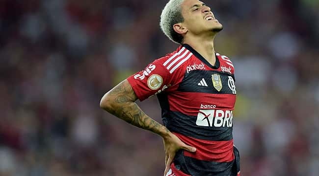 Pedro não quer mais jogar sob o comando de Sampaoli