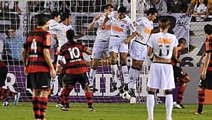 Puskás, gol por baixo da barreira e virada: 12 anos do emblemático jogo de Flamengo e Santos