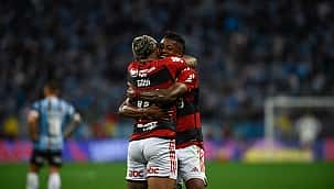 Rômulo Mendonça viraliza com narração de gol de Gabigol: "Coisa ruim. Gostoso demais"