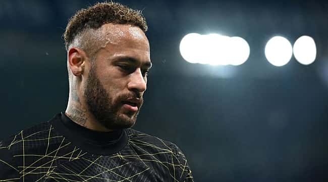 Al Hilal projeta oferecer salário de R$ 430 milhões por ano para tirar Neymar do PSG