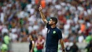 António Oliveira é procurado por Cruzeiro; veja a resposta do treinador