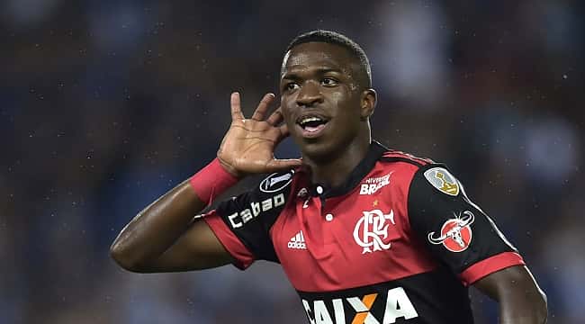 Flamengo chega a marca de R$ 1 bilhão arrecadados em com vendas de atletas da base 