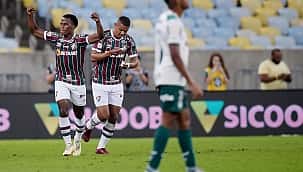 Fluminense vence Palmeiras e entra no G4 do Brasileirão 