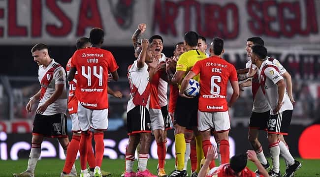 Internacional x River Plate: As escalações e onde assistir ao vivo e de graça
